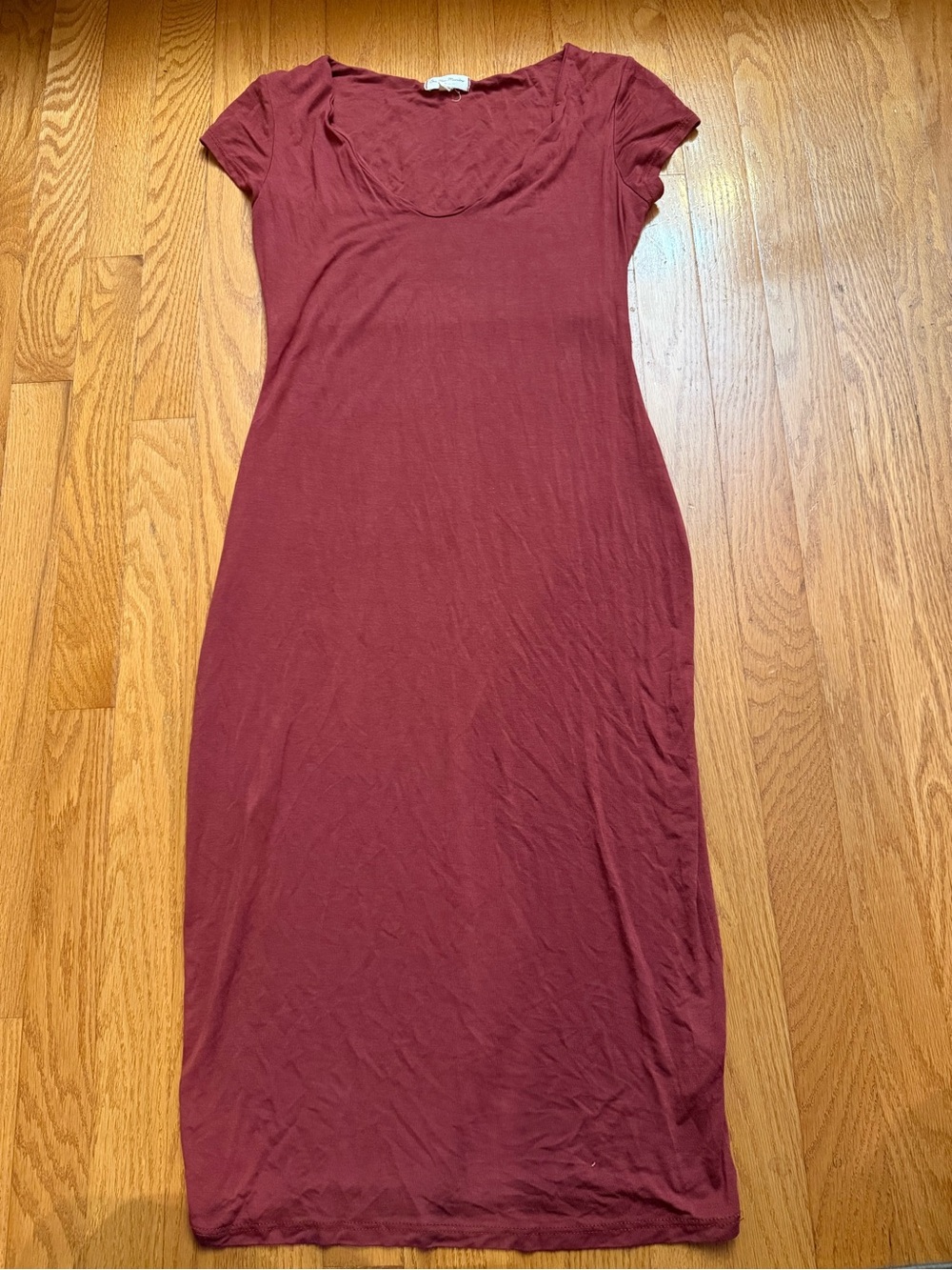 See You Monday Scoop Neck Midi Dress in Burgundy